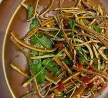 Spicy Five-Spice Tofu Threads