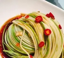 Stir-fried Loofah Strips