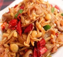 Beef with Enoki Mushrooms