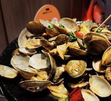 Spicy Stir-Fried Clams