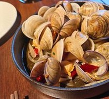 Sichuan-style Spicy Clam Stir-fry