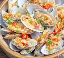 Steamed Clams with Garlic and Vermicelli