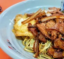 Pork Liver and Eel Noodles