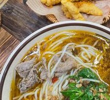 Sizzling Beef Shank Sauce Rice Noodles