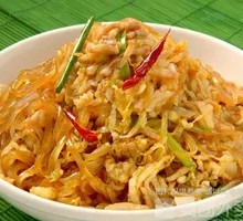 Sour Cabbage Stir-Fried Noodles