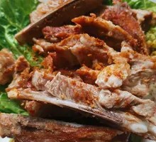 Hand-grabbed Lamb Ribs