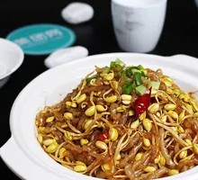 Glass Noodles Stir-Fried with Bean Sprouts