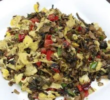 Grandmother's Vegetable Stir-Fried with Eggs