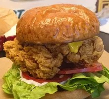 Extra Large Spicy Chicken Leg Burger