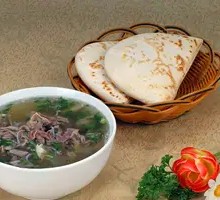 Mutton Offal Noodle Soup with Ten Fragrant Pancakes