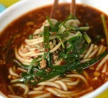 Fragrant Small Pot Rice Noodles