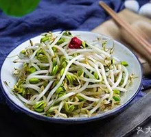 Mung Bean Sprouts