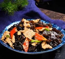 Black Mushroom Stir-Fry with Pork