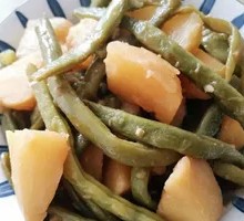 Potato and String Bean Stir-fry