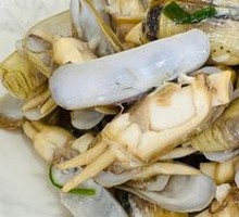 Scallion and Ginger Clams