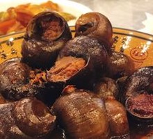 Snail Stuffed with Pork