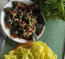 Chinese chrysanthemum greens