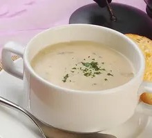 Creamy Mushroom Seafood Soup