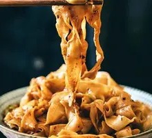 Handmade Oil-Poured Noodles