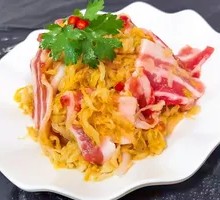 特色酸菜五花肉