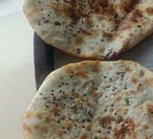 Preserved Vegetable Braised Pork Buns