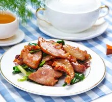 Stir-fried Pig's Head Meat