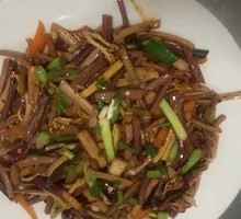 Stir-Fried Fern Shoots