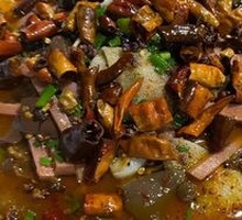 Spicy Dan Dan Noodles with Blood Sausage