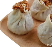 Sauced Pork and Bamboo Shoot Dumplings