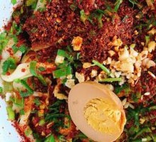 Oil-Poured Hand-Torn Noodles