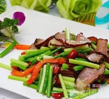 Stir-fried Garlic Shoots with Preserved Pork