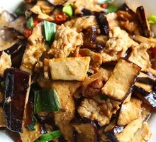 Fried Pork with Dried Tofu