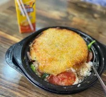 Cantonese腊味煲仔饭