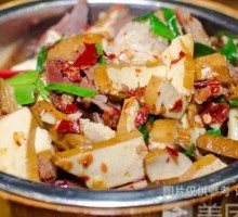 Fragrant Tofu and Preserved Meat Bucket Rice