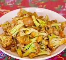 Cauliflower and Pork Rice Bowl