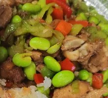 Braised Chicken with Edamame in Wooden Bucket Rice