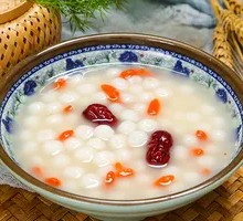 Sweet Rice Balls in Fermented Wine