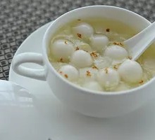 Sweet Rice Balls in Fermented Glutinous Rice Water