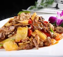 Sour Radish Stir-Fried Chicken Offal