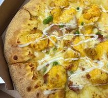 Golden Yolk Chicken Pizza
