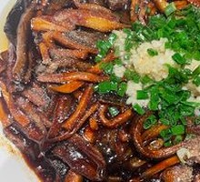 Sizzling Eel丝 with Sauce