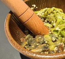 Mashed Pepper and Century Egg Salad