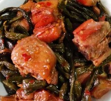 Steamed Preserved Chicken Leg with Long Green Beans