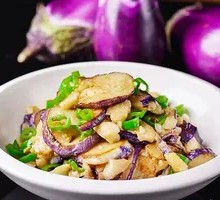 Sautéed Purple Eggplant with Green Pepper