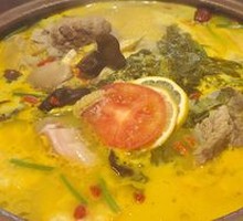 Old Jar Sichuan Sour Cabbage Bone Pot