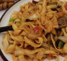 Beef Stir-Fried Knife-Cut Noodles