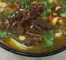 Sour Cabbage Braised Beef Knife-Sliced Noodles