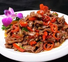 Stir-fried Yellow Beef Rice Bowl