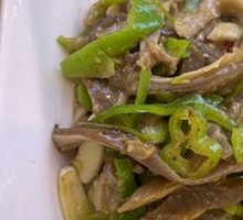 Green Pepper Stir-fried Pig's Tripe