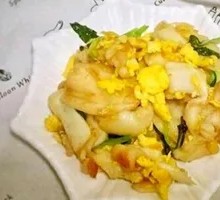 Stir-Fried Rice Cake with Eggs